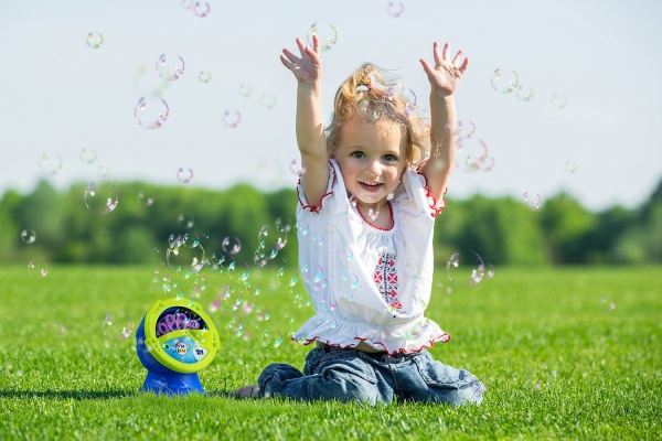 Набір Fru blu машина для бульбашок + рідина 500 мл DKF9771