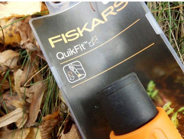 Грабли зубчатые Fiskars для почвы 14 зубов 135511