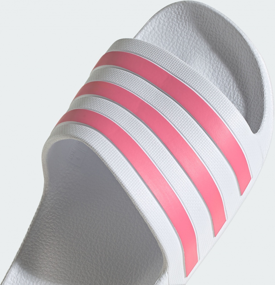 Шльопанці Adidas ADILETTE AQUA GZ5237 р.37 білий