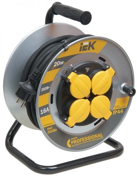 Удлинитель на катушке IEK Professional с заземлением 4 гн. черно-серый 20 м WKP16-16-04-20-44 