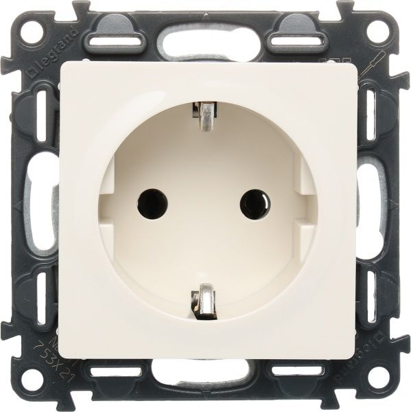 Розетка із заземленням Legrand Life без шторок кремовий 753521