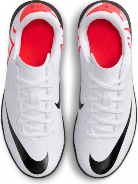 Сороконожки Nike NIKE JR. MERCURIAL VAPOR 15 CLUB TF DJ5956-600 р.35 красный