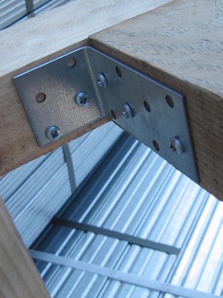 Кутник перфорований Profstal асиметричний 80x60x40 мм 1,8 мм