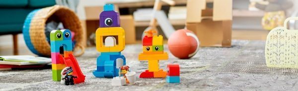 Конструктор LEGO Duplo Гости Эммета и Люси с планеты 10895