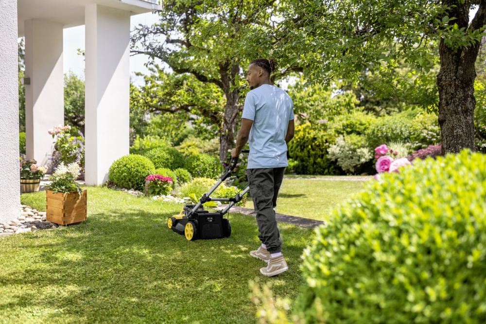 Газонокосилка аккумуляторная Karcher LMO 5-18 Dual Battery Set