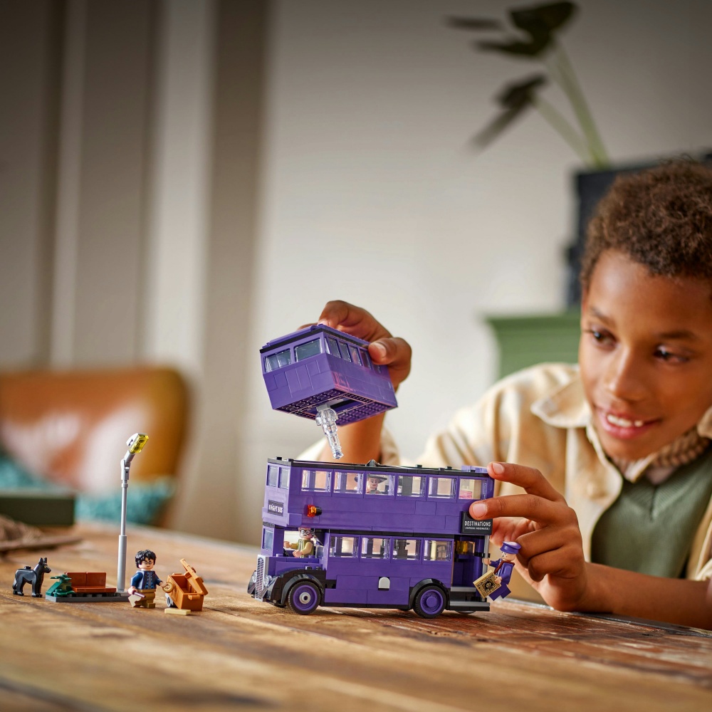 Конструктор LEGO Harry Potter Приключения на Рыцарском автобусе 76446