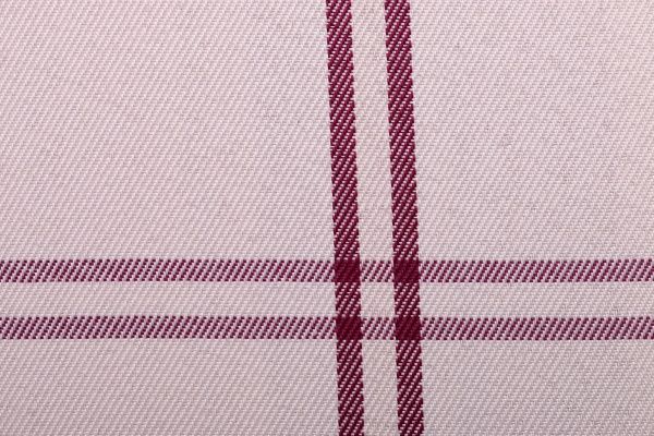 Скатерть Клетка 140x220 см красный 