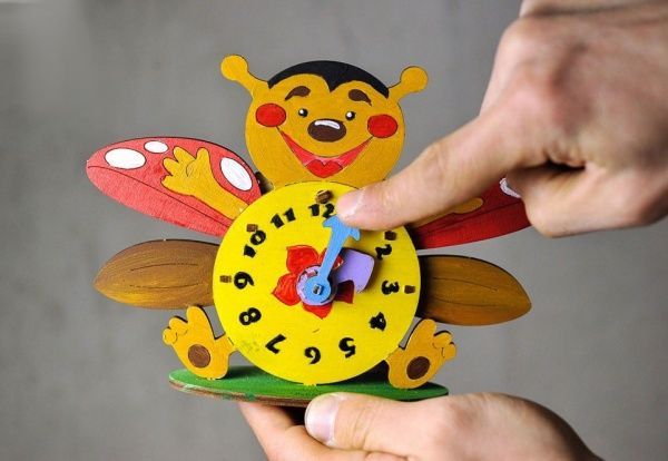 Раскраска UGEARS Часы