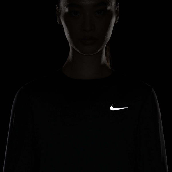 Джемпер Nike W NK DF ELEMENT CREW CU3277-010 р.XS чорний