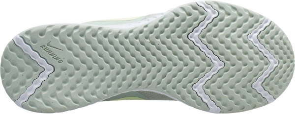 Кроссовки Nike WMNS NIKE REVOLUTION 5 BQ3207-300 р.US 8,5 зеленый