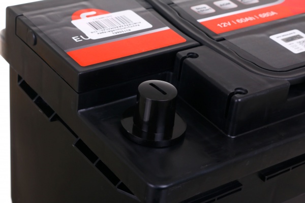 Аккумулятор автомобильный EUROREPAR 60Ah 680A 12V 1648431380 «+» справа (1648431380)