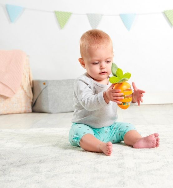 Брязкальце-прорізувач Tiny Love Морквинка