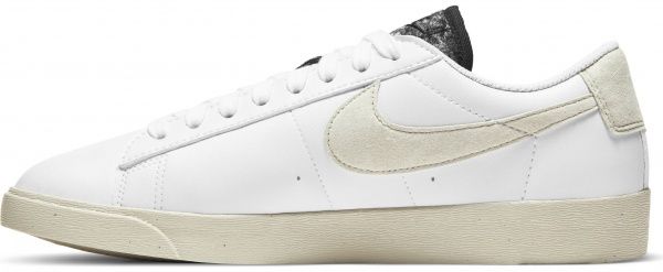 Кроссовки Nike Blazer Low SE DA4934-100 р.US 8 белый