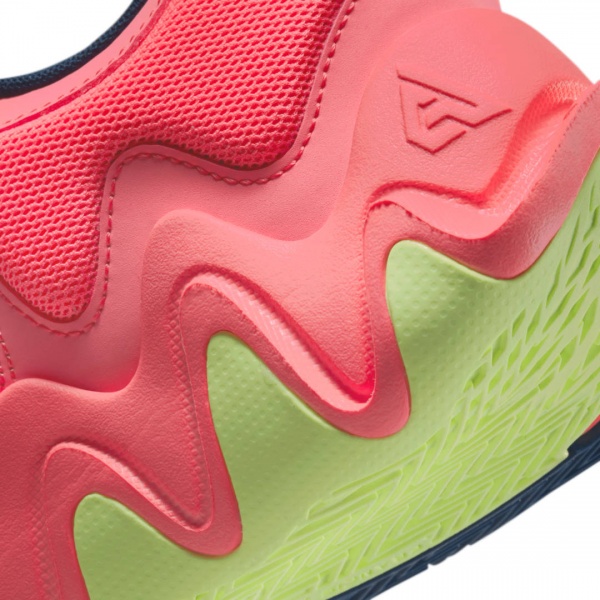 Кросівки Nike GIANNIS IMMORTALITY 2 DM0825-400 р.45 зелений