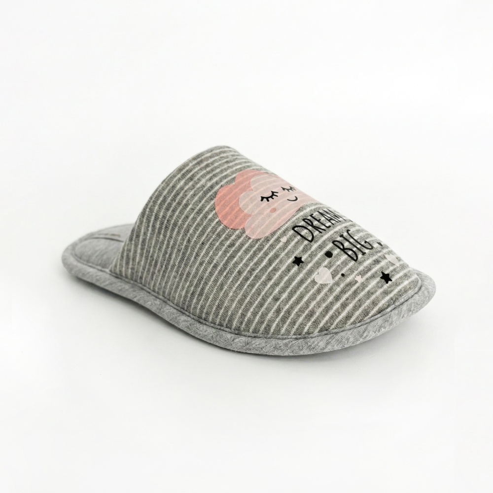 Тапки домашние Twins закрытые с наклейкой р.36/37 светло-серый