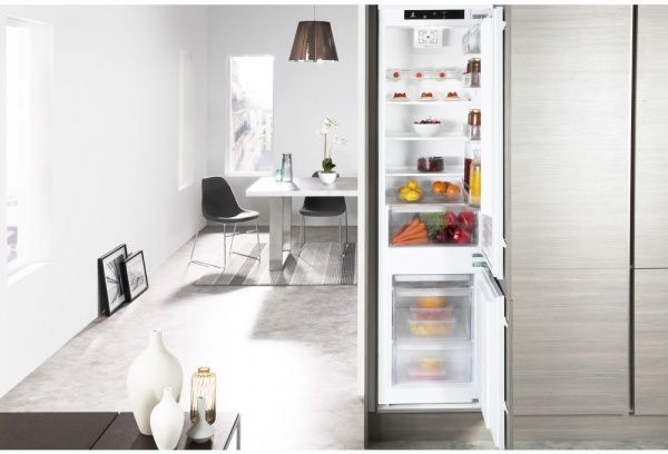 Встраиваемый холодильник Whirlpool ART9814/A+SF