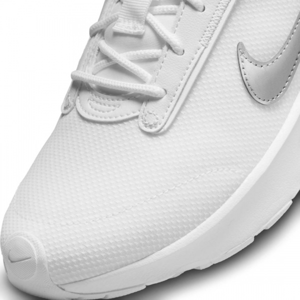 Кросівки Nike AIR MAX INTRLK LITE DV5695-100 р.40 білий