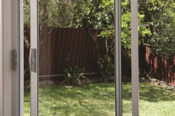 Замок для розсувних дверей та вікон Dream Baby 2 шт.