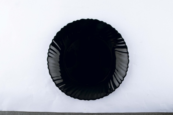 Тарілка обідня Black Wave 220 мм Vittora