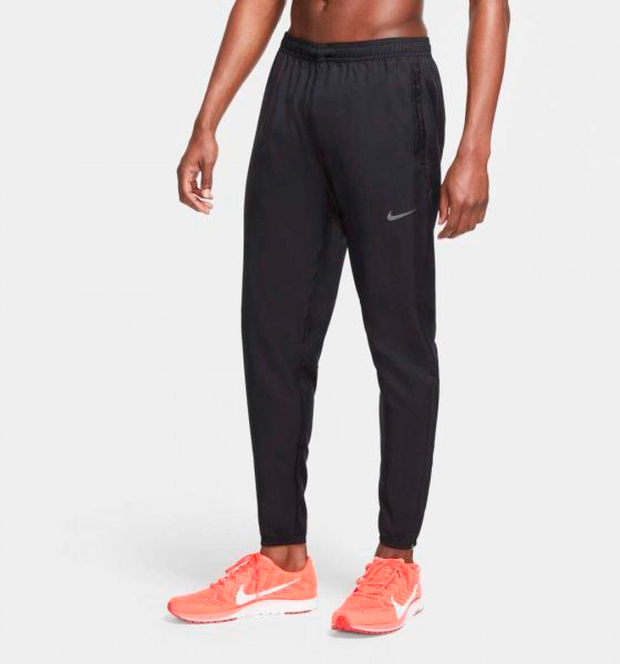 Брюки Nike NK ESSENTIAL WOVEN PANT CU5498-010 р. S черный