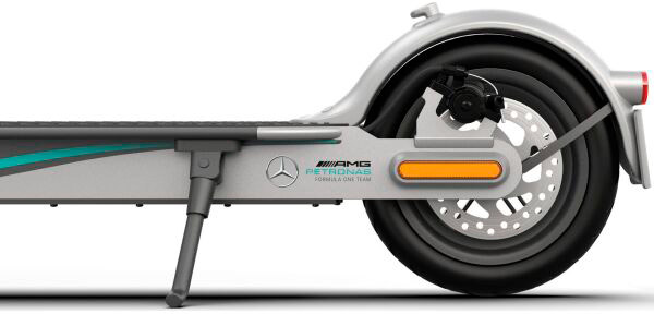 Электросамокат Xiaomi Mi Electric Scooter Pro 2 Mercedes-AMG Petronas F1 Team Edition black (725833) 