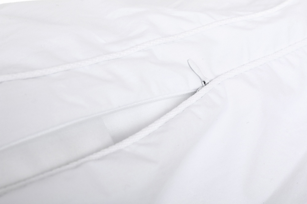 Подушка Tysha з блискавкою ARCLOUD 50x70 см білий