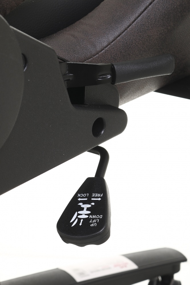 Кресло игровое Центр Меблів Дамар черно-коричневый