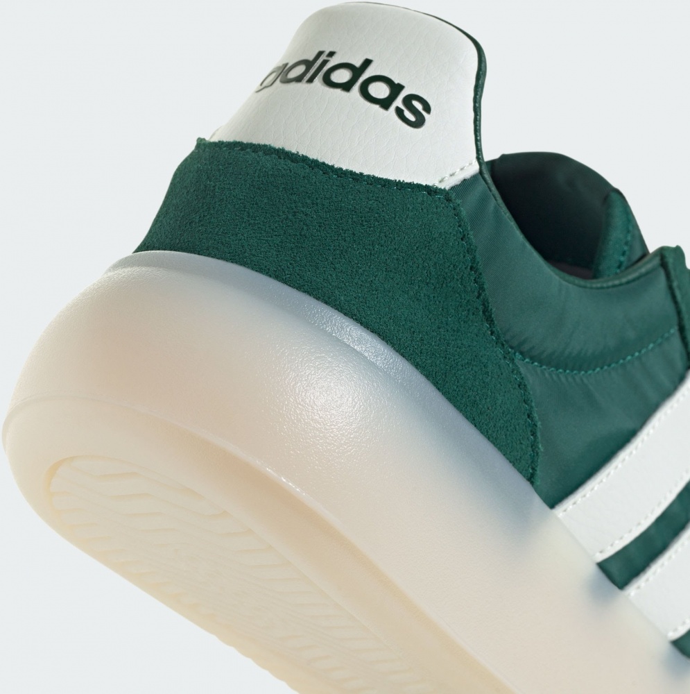 Кросівки чоловічі Adidas BARREDA DECODE CGREEN/OWHITE/CGREEN JI2318 р.44 2/3 зелені