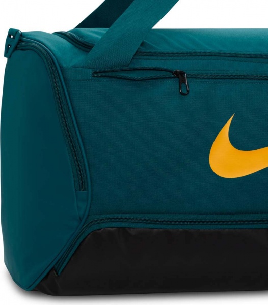 Сумка Nike NK BRSLA M DUFF - 9.5 DH7710-381 60 л зеленый 