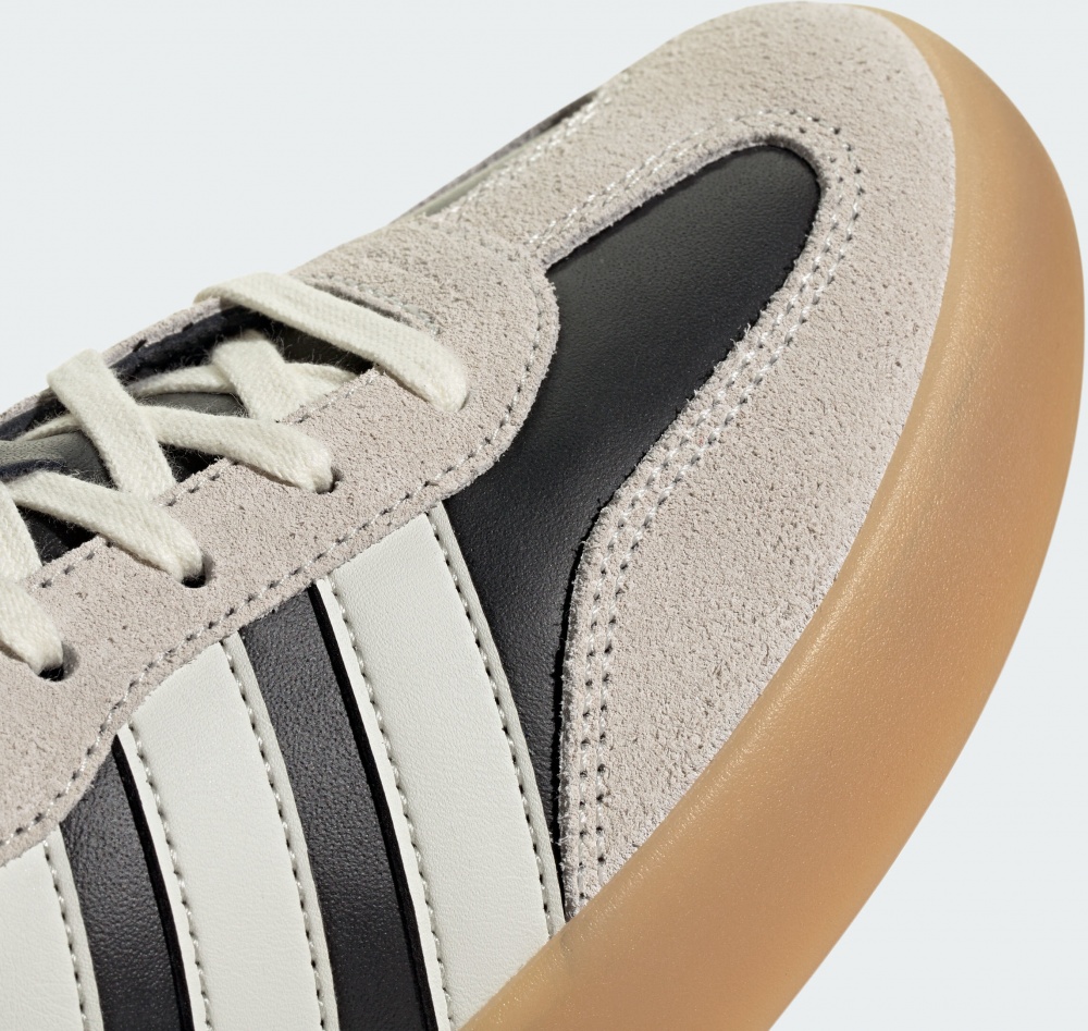 Кроссовки Adidas BARREDA DECODE LUX JR3530 р.40