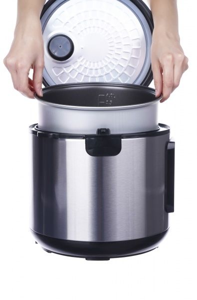 Мультиварка Mirta MC-2223 