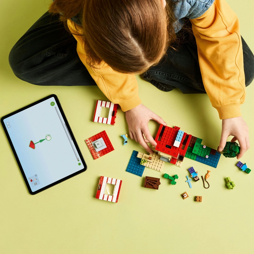 Конструктор LEGO Minecraft Дом по взрывчатке в джунглях 21275
