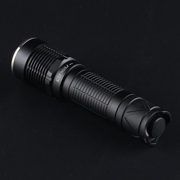 Фонарь Тактический S12 SST20 5000K черный