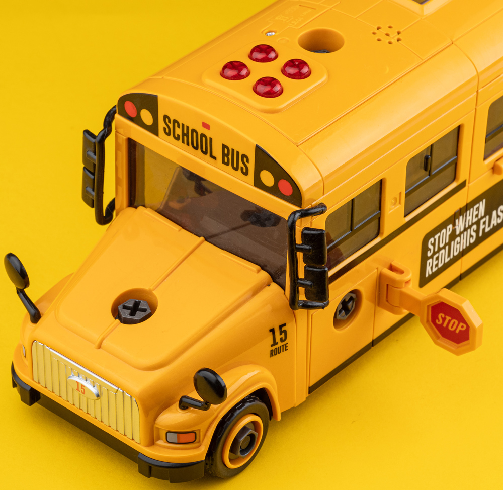 Автоконструктор Школьный автобус 1:24 532.02.03