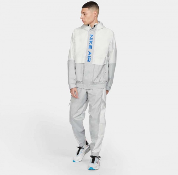 Куртка Nike M NSW AIR WVN HD LND JKT DA0271-097 р.M белый