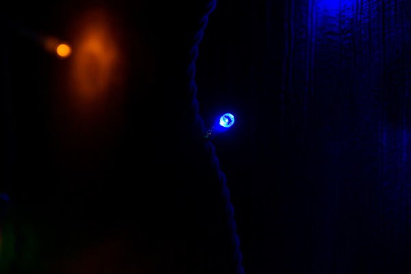 Электрогирлянда бахрома мигающая (950125) светодиодная (LED) 100 ламп 3 м 