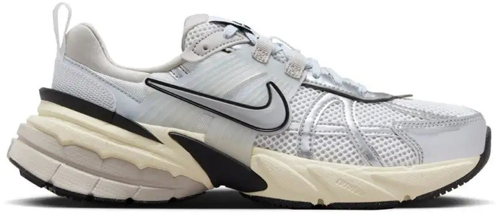 Кросівки жіночі демісезонні Nike V2K RUN FD0736-100 р.40,5 біло-сірі