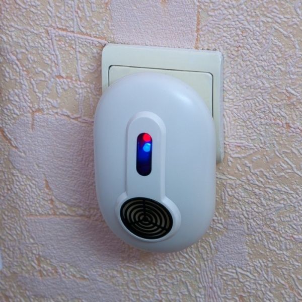 Отпугиватель грызунов Saintland трехволновой SD-042