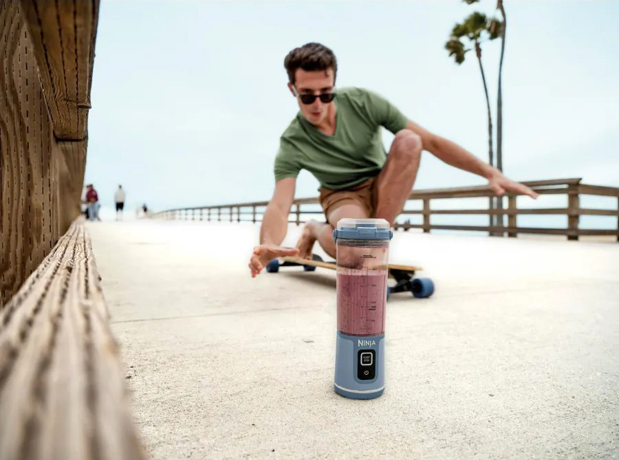 Блендер портативный NINJA аккумуляторный Blast BC151EUNV