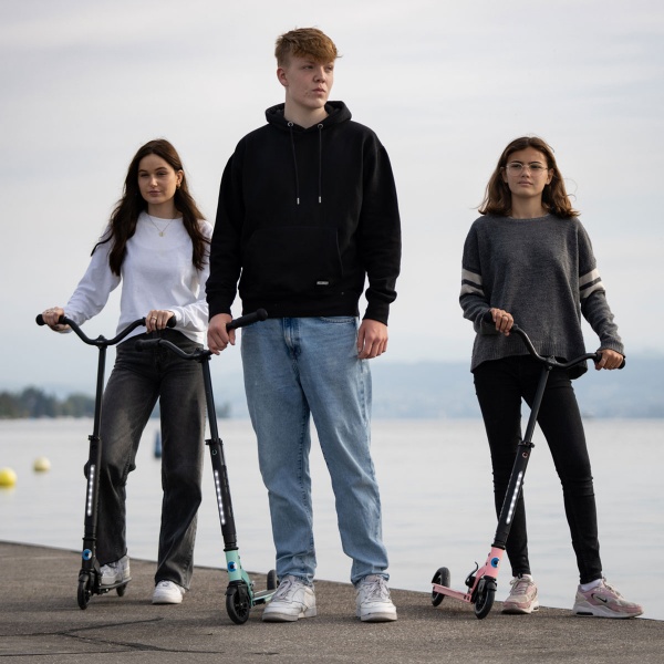 Самокат Micro Sprite Deluxe рожевий неоновий SA0229 