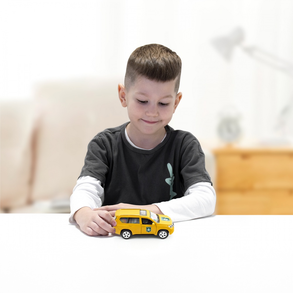 Автомодель TechnoDrive 1:32 серии Шевроны Героев Toyota Prado Хартия KM6188