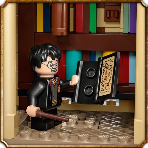 Конструктор LEGO Harry Potter Гоґвортс: Кабінет Дамблдора 76402