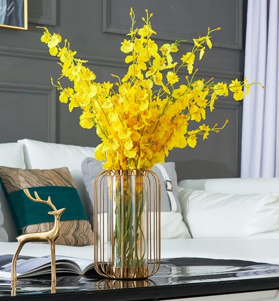 Ваза металева золота Hitech 19х32 см