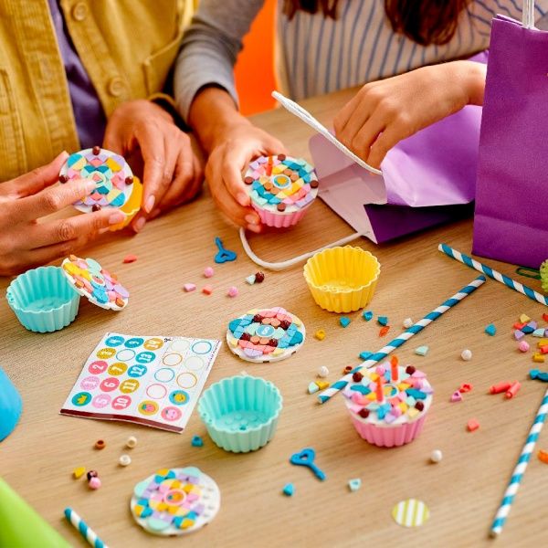 Конструктор LEGO Dots Набор для творческой вечеринки 41926