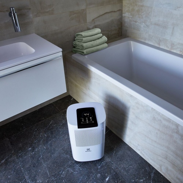 Осушитель воздуха Electrolux EDH-12L EU