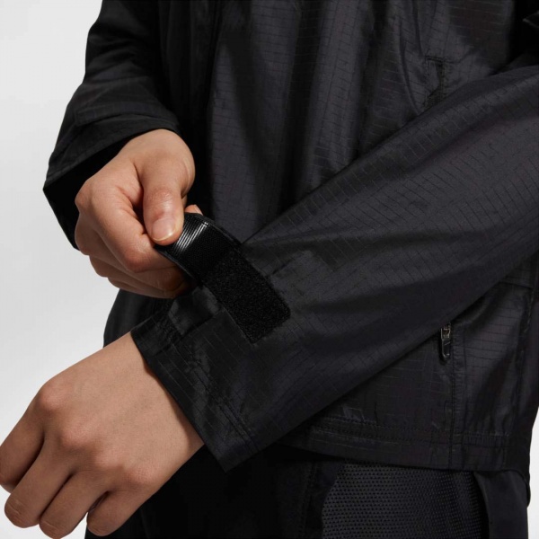 Куртка Nike W NK ESSENTIAL JACKET CU3217-010 р.S черный