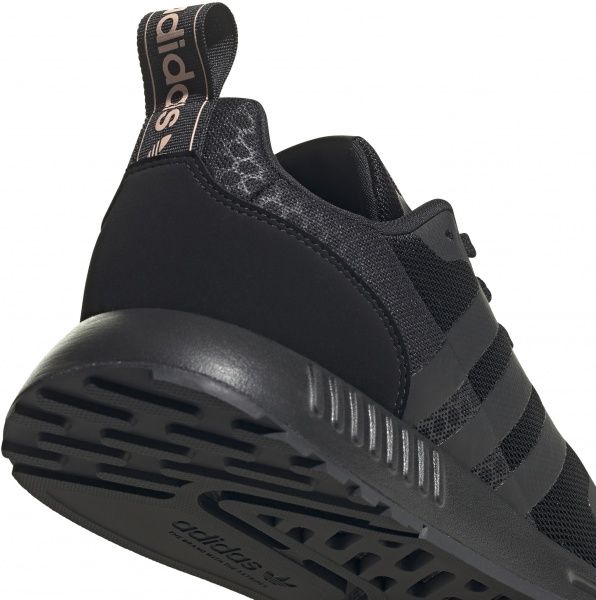 Кроссовки Adidas SMOOTH RUNNER W FZ3453 р.UK 4,5 черный