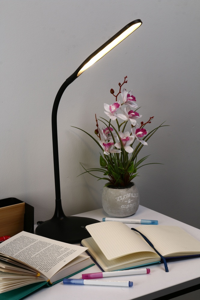 Настольная лампа Luna 7 Вт черный глянец LML-L23CCT-S