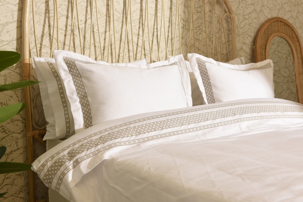 Комплект постельного белья Veronica 2 белый с бежевым Gul Guler 