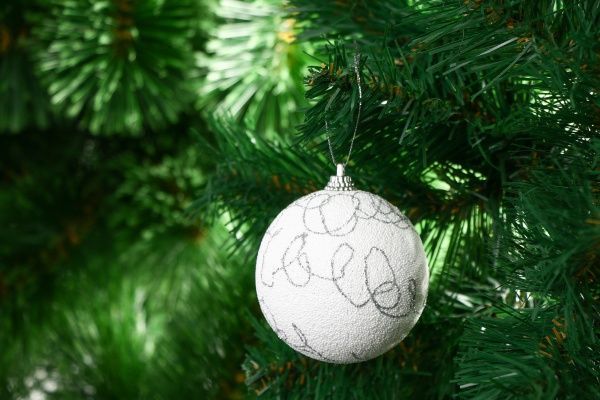 Шар пластиковый Изморозь d80 SDA180S белый с серебристым